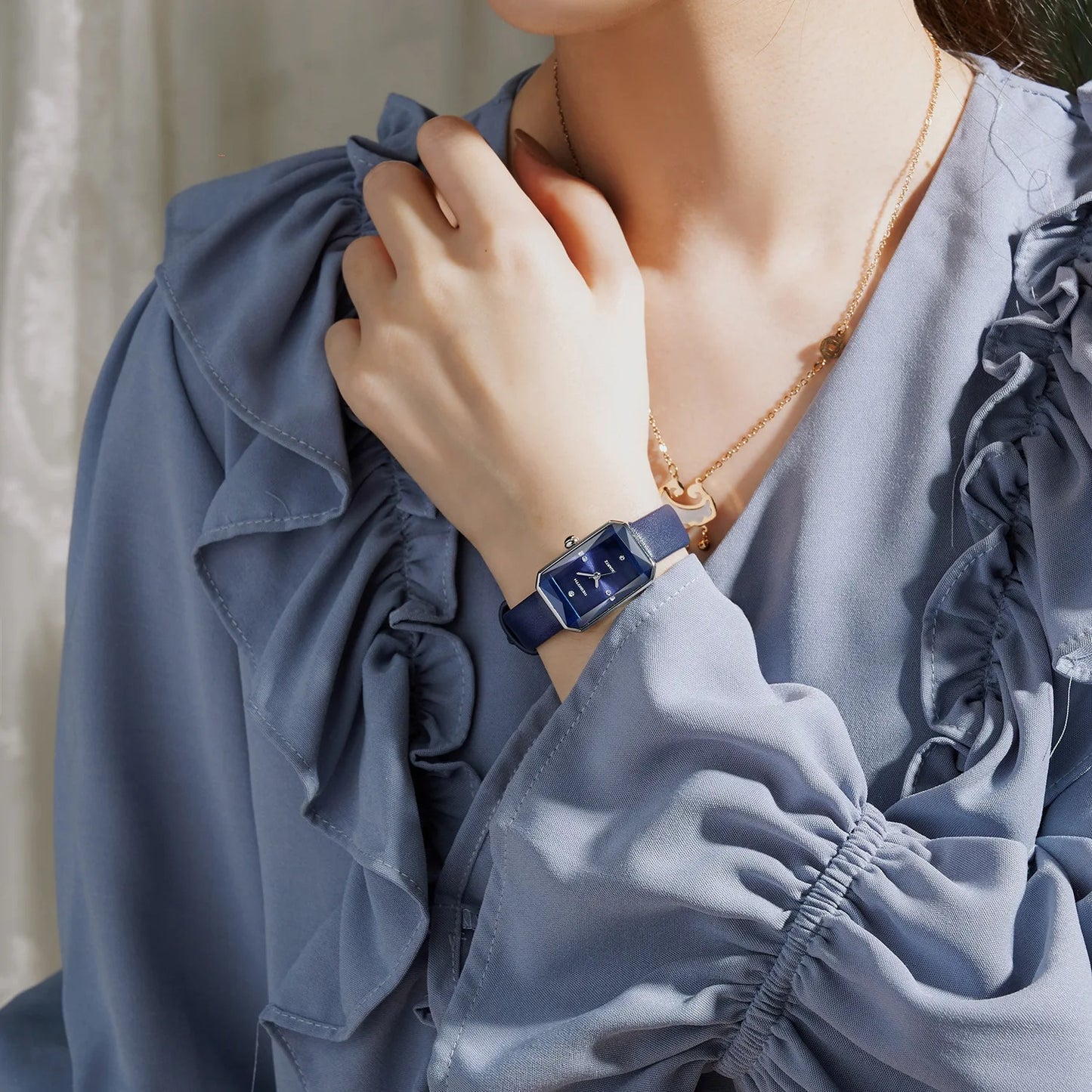Women's Fashion Stylish Retro Waterproof Watch