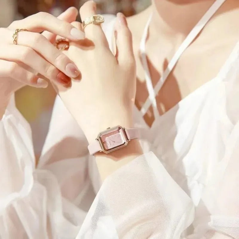 Women's Fashion Stylish Retro Waterproof Watch
