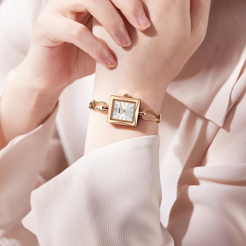 Women's Fashion Stylish Retro Waterproof Watch
