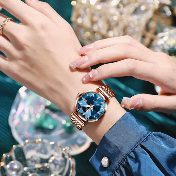 Lauvera™ - Luminous Calendar Watch