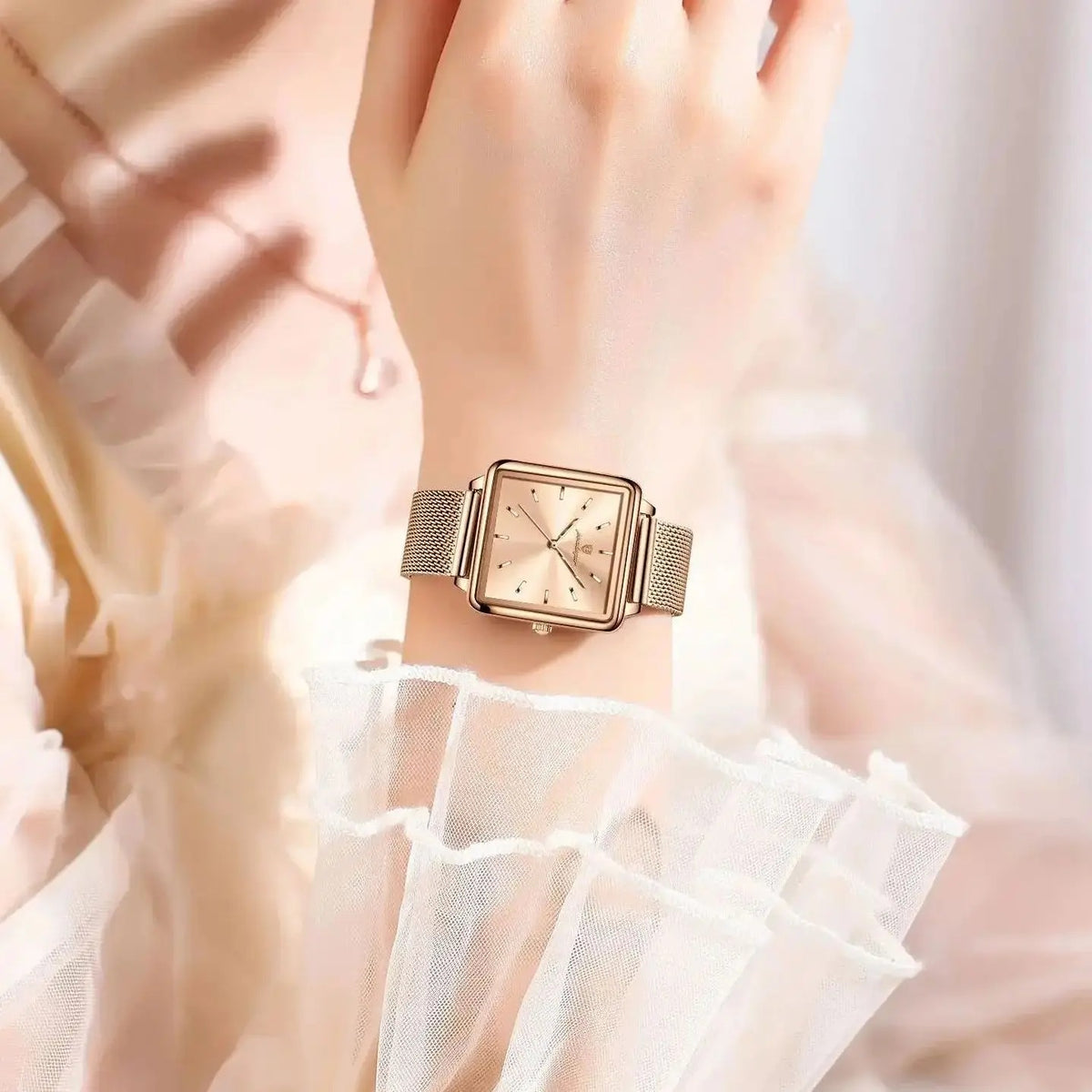 Women's Fashion Stylish Retro Waterproof Watch